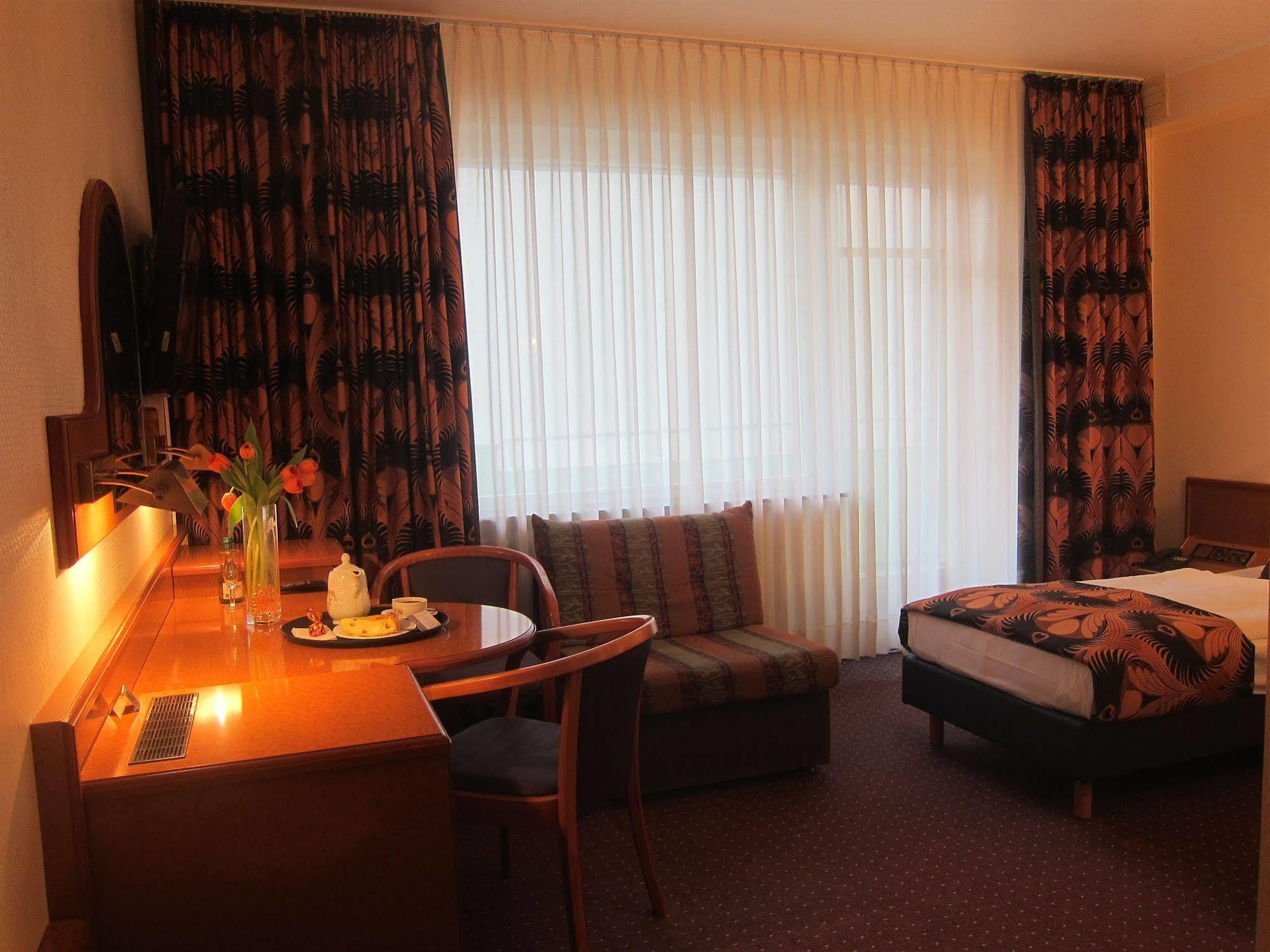 Hotel Atrium Berlin Extérieur photo